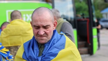 Фото 2 — Украина вернула из российского плена новую группу защитников (ФОТО)
