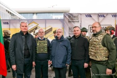 Фото 3 — В Киев прибыли президенты Польши, Литвы, Латвии и Эстонии (ФОТО)