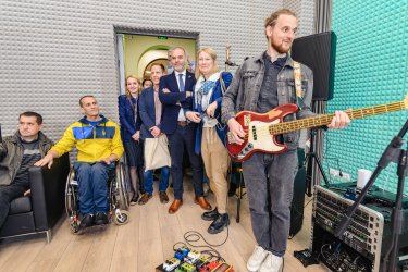 Фото 65 — В переполненном переселенцами Мукачево открыли хаб для их интеграции в общину (ФОТО)