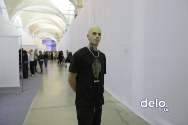 Фото 19 — Свежая мода: дерзкие идеи молодых на показах UFW для тех, кто любит эксперименты (ФОТО)