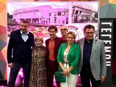 Фото 3 — Кинотеатрам в ТРЦ будет несладко, кино уходит на платформы — Людмила Горделадзе, "Жовтень"