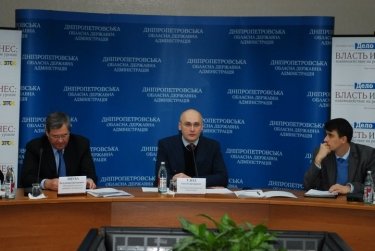 Фото 4 — Бизнес-досье: Власть и бизнес: взаимодействие на региональном уровне