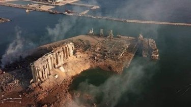 Фото 2 — В порту Бейрута взорвалось судно российского бизнесмена, начиненное селитрой — СМИ