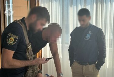 Фото 3 — Виманили 12 млн грн: українські та чеські правоохоронці "накрили" кол-центри, що ошукували громадян ЄС