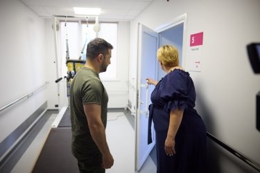 Фото 2 — Зеленский осмотрел разрушения Спасо-Преображенского собора в Одессе (ФОТО)