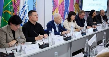 Фото 2 — Для лікарень прифронтових громад пропонують окреме фінансування