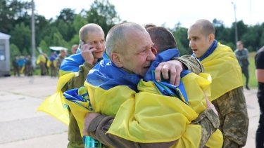 Фото 4 — Украина вернула из российского плена новую группу защитников (ФОТО)