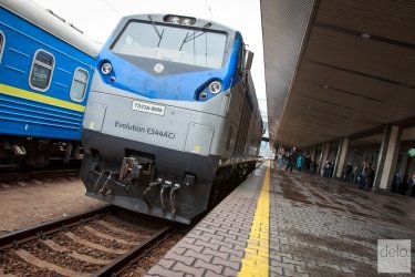 Фото 7 — МИУ презентовало новый дизельный локомотив сети ТЕЗЗА корпорации General Electric