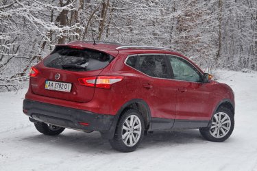 Фото 4 — Тест-драйв Nissan Qashqai 1.6 dCi: Уровень достаточности