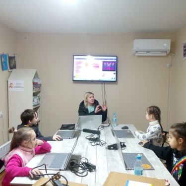 Фото 2 — Бесплатный курс Scratch для детей от Favbet Foundation и Code Club Украина: первые группы уже учатся