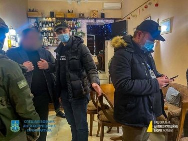 Фото 4 — Нардепа від "Слуги народу" спіймали на великому хабарі: подробиці та фото