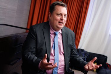 Фото 3 — Facebook будет инвестировать в беспроводной интернет по всему миру — директор по вопросам общественной политики Facebook