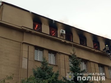 Фото 15 — Очередной обстрел Харькова вызвал пять пожаров: спасатели показали тушение крупнейшего (ФОТО, ВИДЕО)