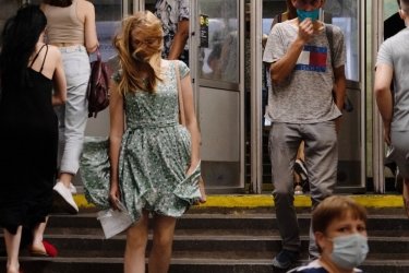 Фото 5 — В New York Times Киев назвали "столицей пандемических вечеринок"