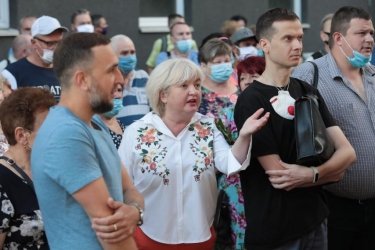 Фото 2 — Сотрудники КЭВРЗ объявили забастовку и заявили о рейдерском захвате предприятия