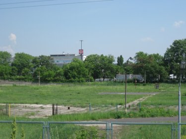 Фото 2 — Васадзе продал землю автозавода в Польше