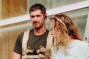 Фото 4 — Команда з "темним минулим", вибуховий екшн та пристрасті: все, що треба знати про серіал "Справа НБР"