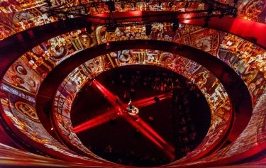 Фото 15 — Мультимедийный ритуал: "Шлях до..." Троицкого вписался в пространство Украинского дома