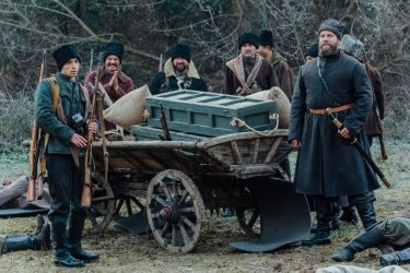 Фото 9 — Ножи наголо: о фильме Тараса Ткаченко "Черный ворон"