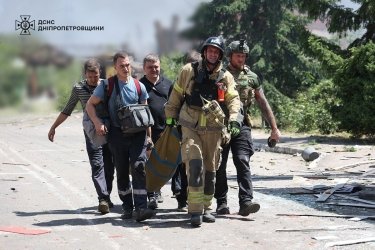 Фото 4 — Внаслідок ракетного удару РФ по Дніпропетровщині 16 людей загинули, 279 поранені (ФОТО)