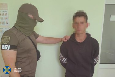 Фото 6 — За взятки "списывали" военнообязанных: правоохранители задержали еще троих военкомов и должностного лица ВВК