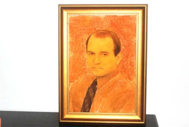 Фото 4 — ЗМІ дізналися, хто скуповує годинники і портрети Медведчука та Марченко