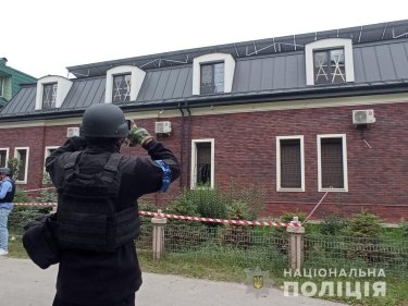 Фото 20 — Очередной обстрел Харькова вызвал пять пожаров: спасатели показали тушение крупнейшего (ФОТО, ВИДЕО)