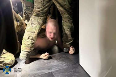 Фото 13 — СБУ обезвредила ОПГ, терроризировавшую под видом добробатов столичный бизнес, вымогая "дань" (ФОТО)