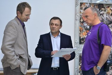 Фото 2 — Хочу открыть форточку и впустить свежий воздух — Константин Кожемяка, владелец фамильной типографии Huss