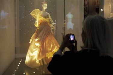 Фото 9 — Dior привез в Москву 110 платьев