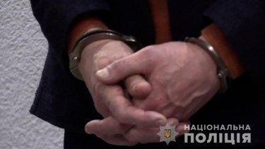 Фото 5 — Мэра Немирова задержали за стрельбу из автомата в ходе конфликта с волонтером (ВИДЕО)