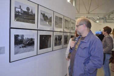 Фото 16 — Выставка "Опір матеріалів": как мягкие украинцы превращаются в железных воинов (ФОТО)