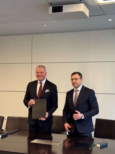 Фото 2 — "Нафтогаз" та польська Orlen підписали контракт на постачання 100 млн куб. м газу через Литву та Польщу