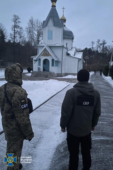 Фото 7 — СБУ проводит обыски на объектах УПЦ (МП) в девяти областях Украины (ФОТО)