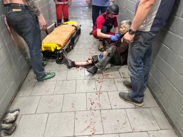 Фото 5 — Оккупанты ударили по коммунальному предприятию в Херсоне — два человека погибли