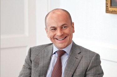 Фото 2 — Год в банке