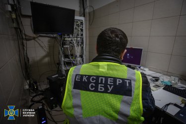 Фото 14 — Украли почти 100 млн грн со счетов жителей Мариуполя: СБУ разоблачила группу мошенников (ФОТО, ВИДЕО)