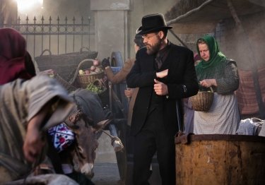 Фото 3 — В Киеве снимают фильм об уникальном враче и священнике Луке