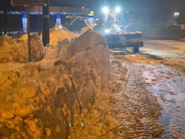 Фото 79 — На юге Украины из-за снега закрыли дороги, фуры не пускают даже в Киев (ФОТО, ВИДЕО)