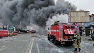 Фото 3 — Салют круче, чем в Новогоднюю ночь: в России горел склад с фейерверками (ФОТО, ВИДЕО)