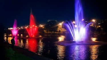 Фото 5 — Фонтан от Антона Яценко, который захватывает дух и соединяет сердца