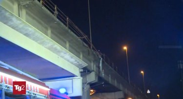 Фото 4 — В Венеции автобус упал с эстакады: более 20 погибших, среди них – 4 украинцев (ФОТО, ВИДЕО)