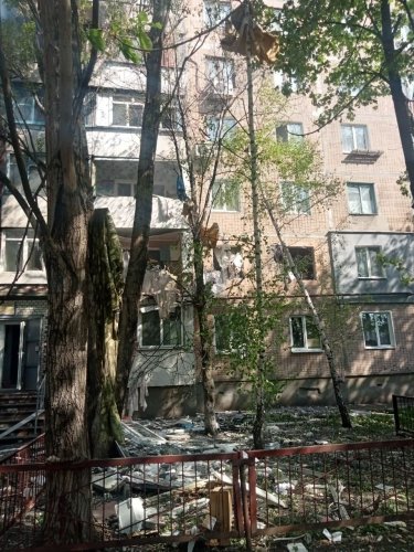 Фото 5 — Российские войска дважды обстреляли фосфорными снарядами Авдеевку (ФОТО)