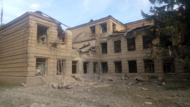 Фото 5 — Обстрел Донецкой области: россияне разрушили дома и подожгли лесополосу