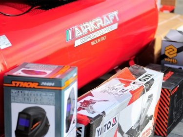 Фото 5 — Григорий Козловский передал генераторы и инструменты для артиллеристов 45-й бригады