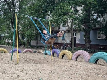 Фото 4 — Окупанти ведуть штурм Сєвєродонецька: за добу на Луганщині знайдено двох загиблих (ФОТО)