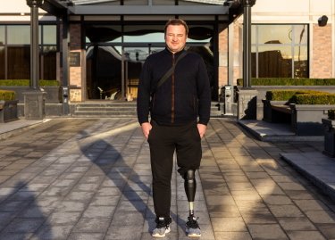 Фото 3 — В Естонії першим двом українцям безкоштовно зробили біонічні протези ніг (ФОТО)