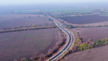 Фото 5 — Советник премьера Юрий Голик показал, как отремонтировали трассу Запорожье-Мариуполь