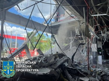 Фото 8 — В Харькове в результате обстрела войсками РФ обрушился супермаркет (ФОТО)