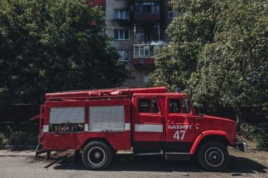Фото 13 — Оккупанты обстреляли центр Бахмута: семь человек погибли, шестеро ранены (ФОТО)